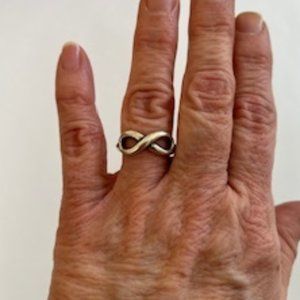 James Avery Infinity Ring Sz 7